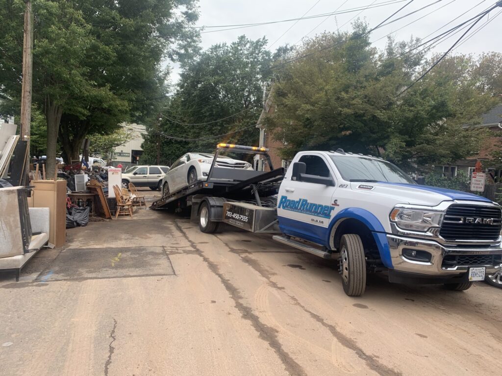 road runner wrecker service accident recovery IMG 8356