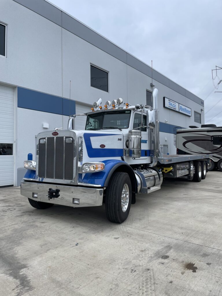 road runner wrecker service heavy duty towing IMG 2760