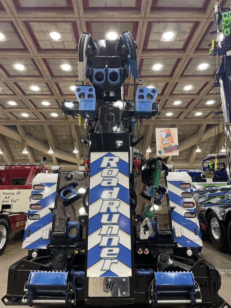 road runner wrecker service heavy duty towing IMG 3542