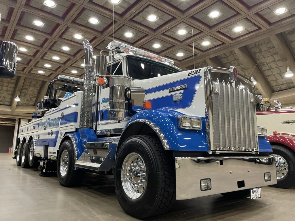 road runner wrecker service heavy duty towing IMG 3555