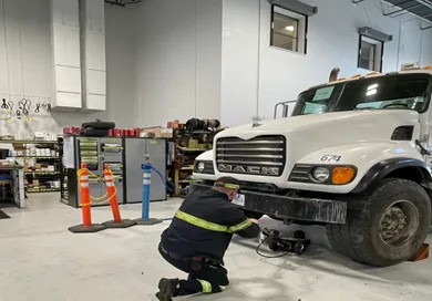 road runner wrecker service truck repair